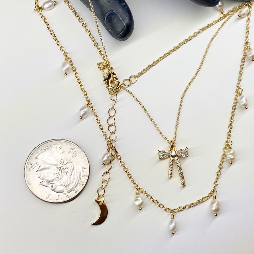 NEW FP x Luna Norte Fresh Water Pearl & bow Necklace Set - Picture 7 of 7
